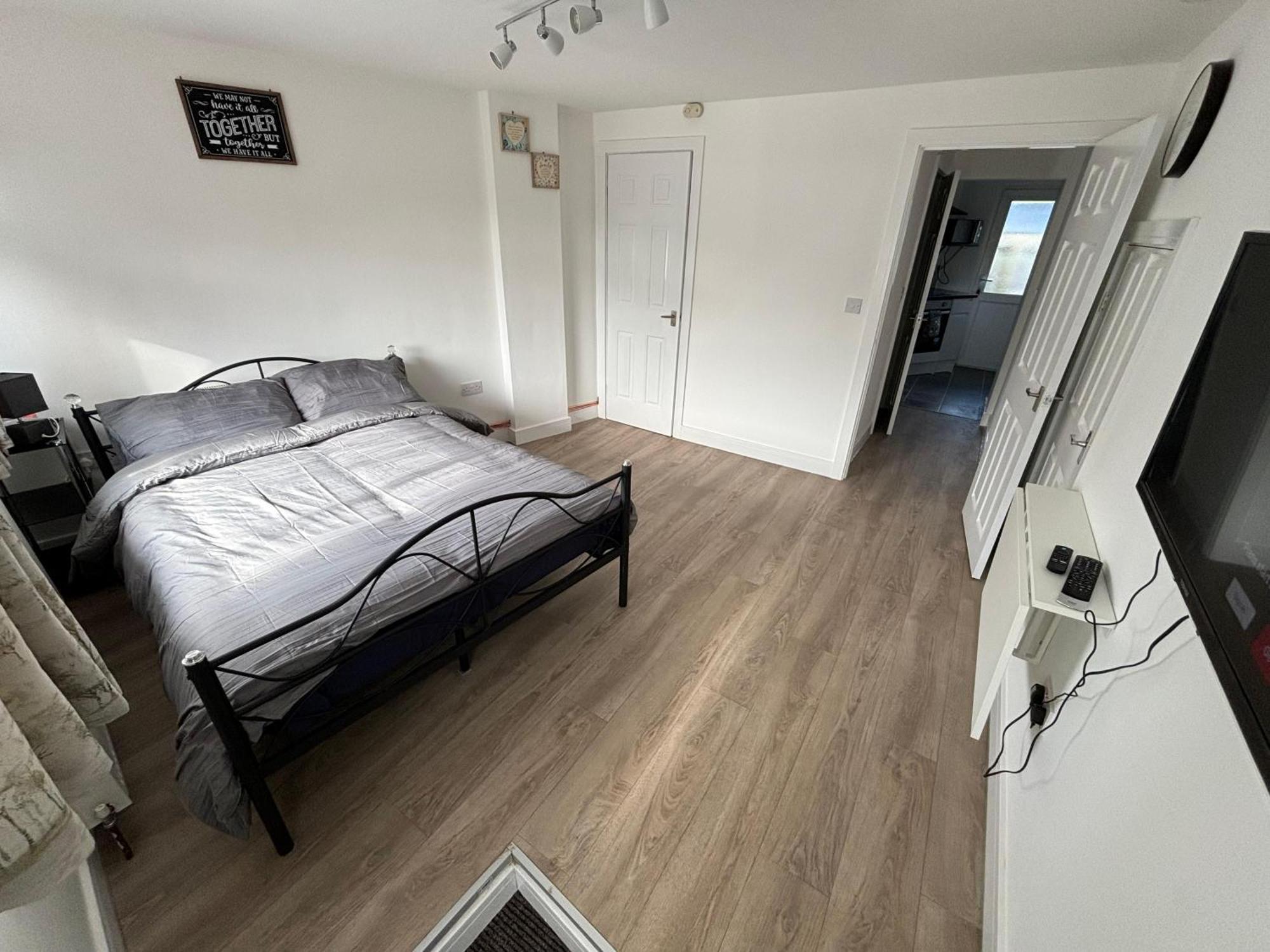Modern & Cozy Gem - 10Min To City Center - Parking York Exterior foto